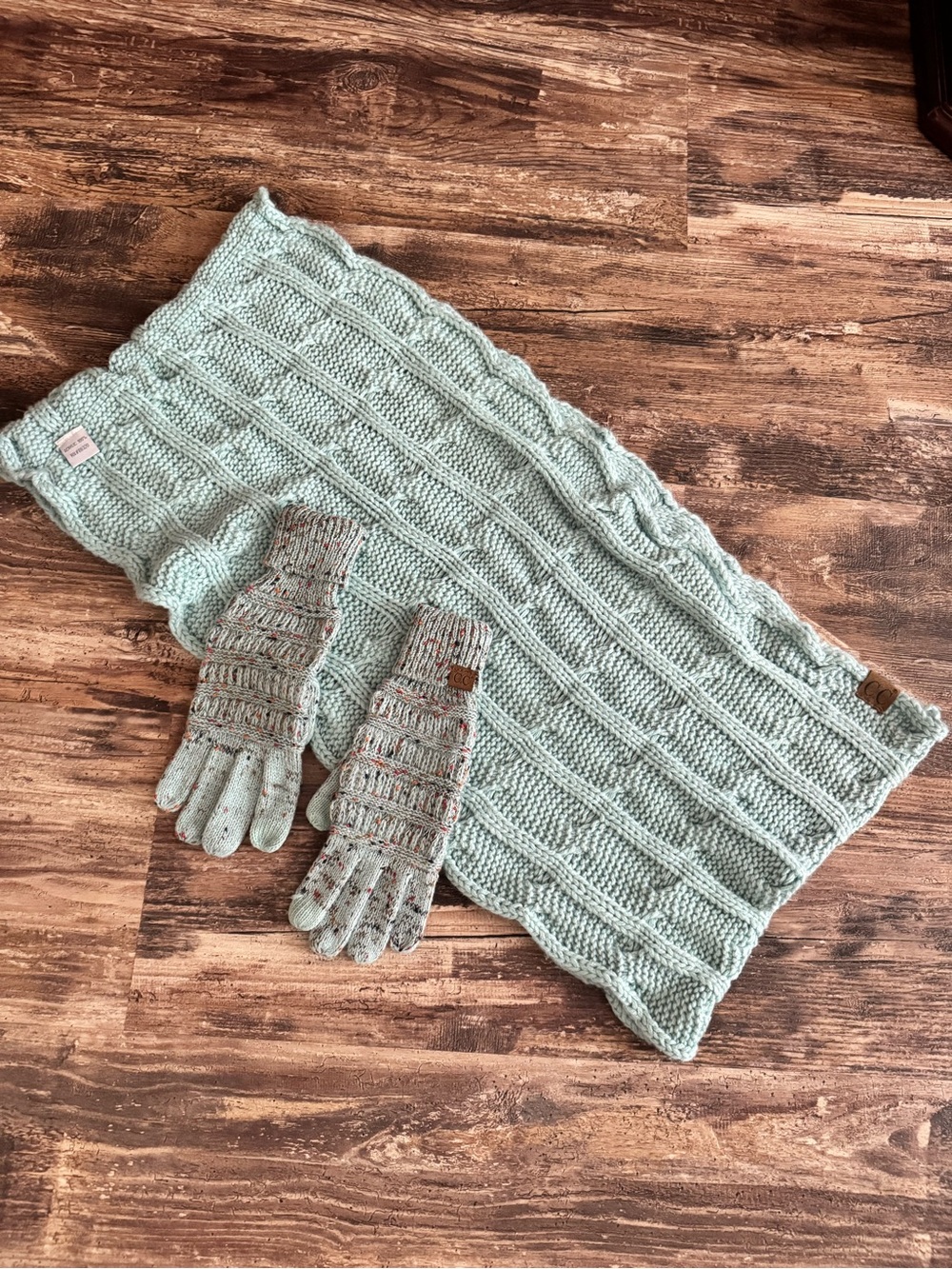 Scarf and glove set.